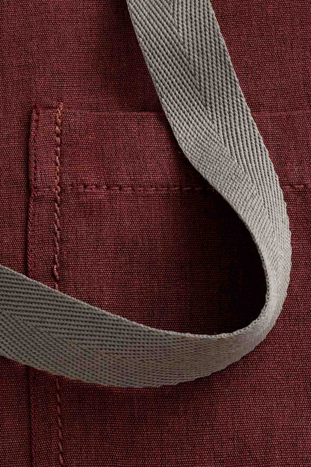 Classic Chef Apron, Cotton Canvas, Maroon Red, Detail, Comfortable Design, Wholesale, Durable, Pockets