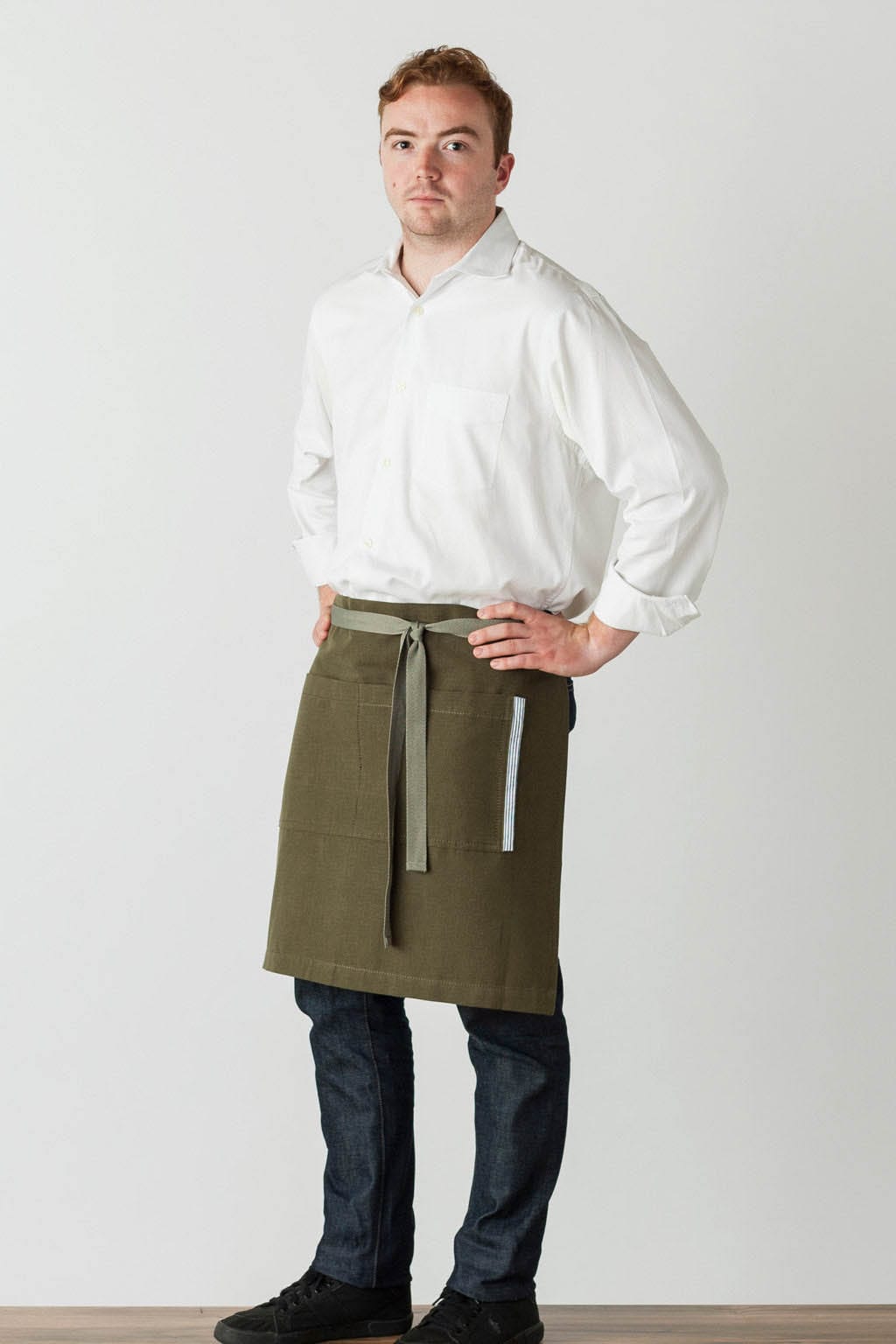 Server Half Apron, Cotton Canvas, Olive Green, Pockets, Side View, Best Reviews, Room Pockets