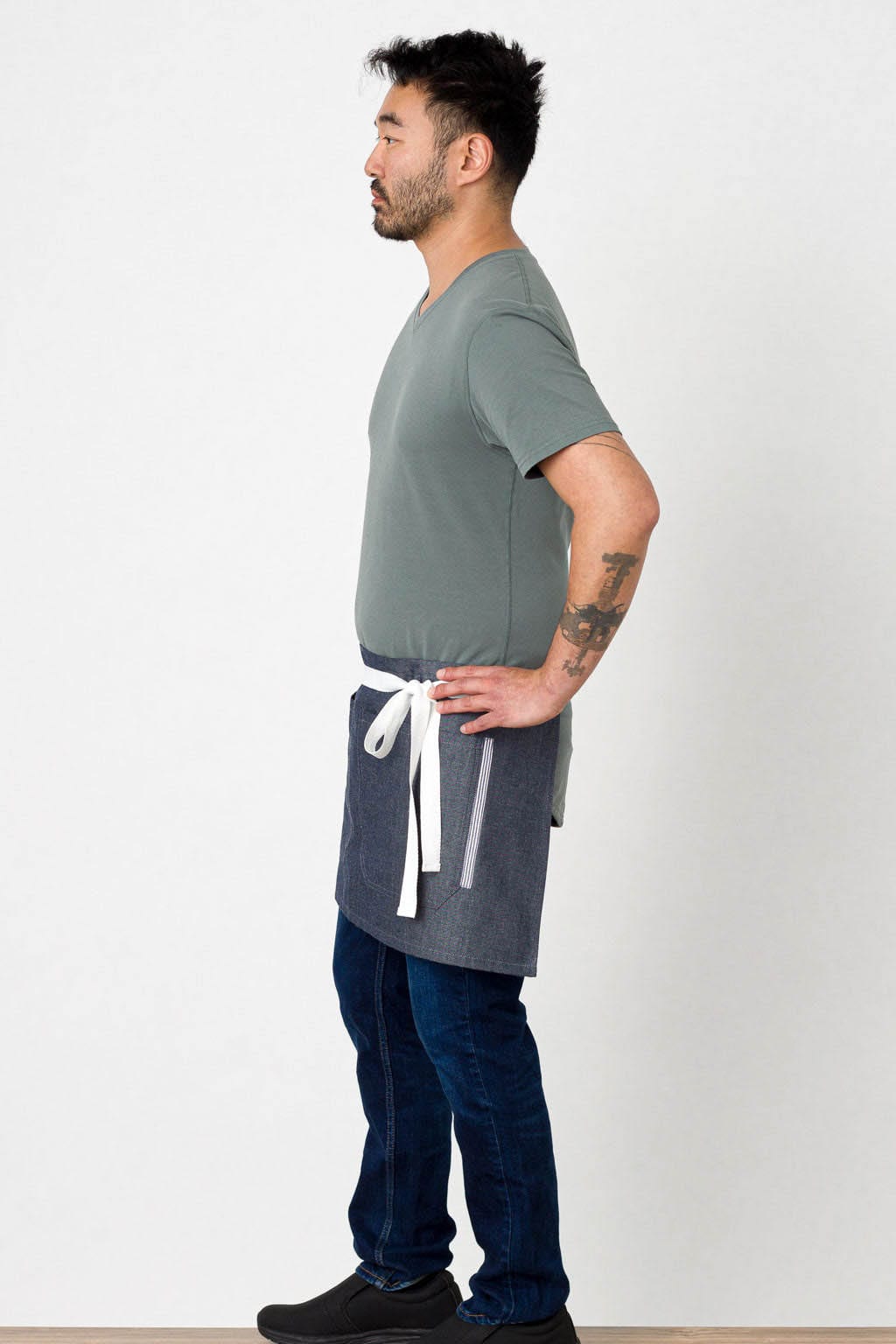 Server Waist Apron, Wrinkle Resistant, Blue Denim, Side View, Best Reviews