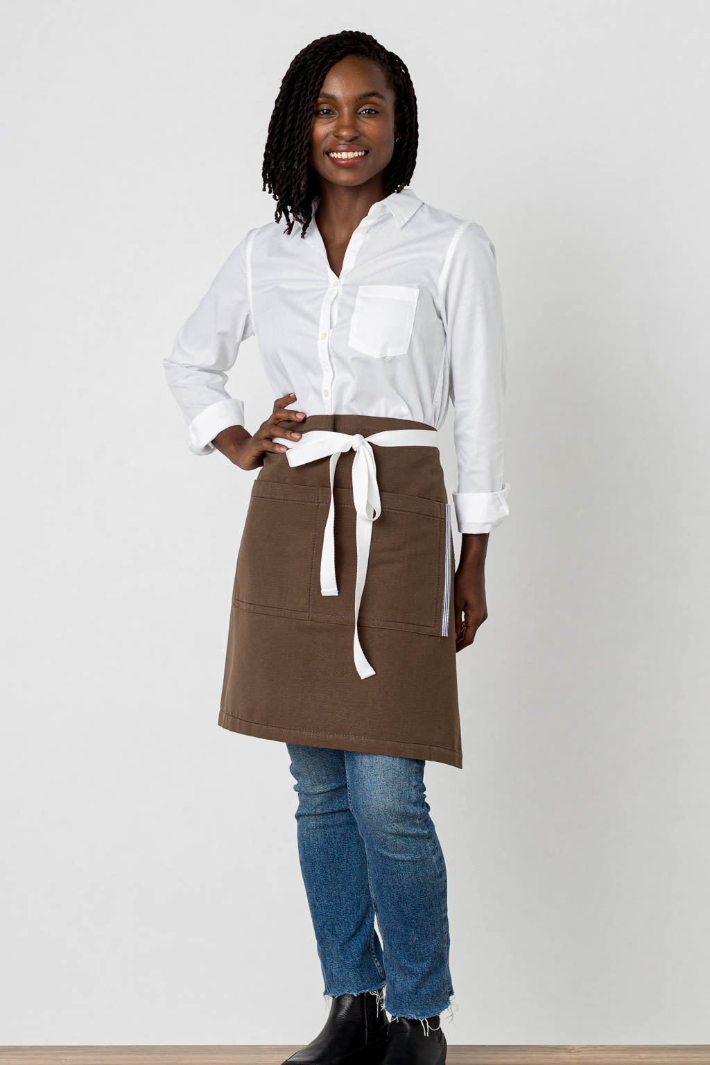Bistro Middly Apron, 20"L, Dark Brown with White Straps, Men and Women